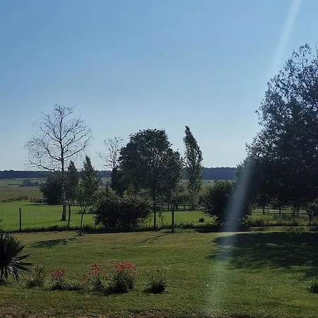 D'hotes Domaine Des Formes Frühstückspension Effiat